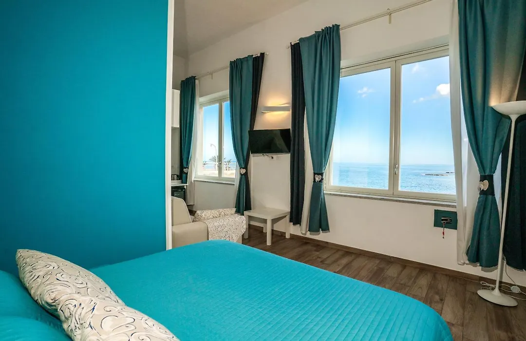Marlove Sea View With Private Access To The Sea-1